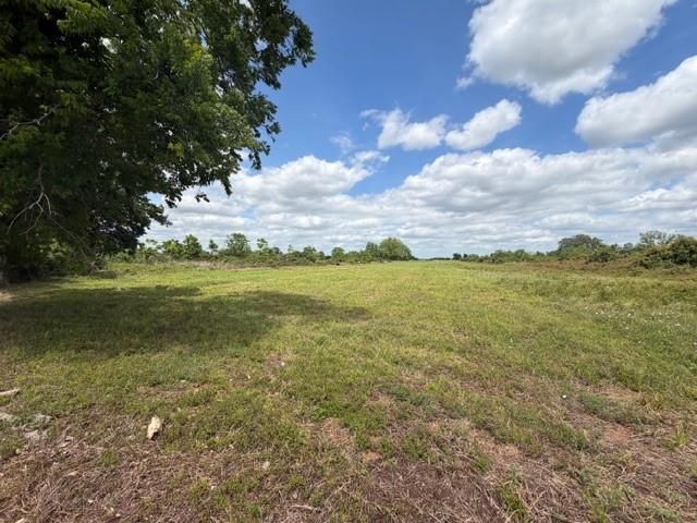1711 County Road 773, Angleton, TX 77515