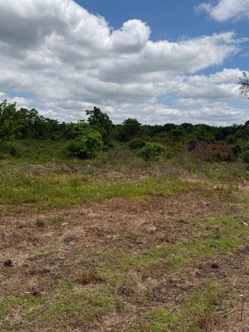 1711 County Road 773, Angleton, TX 77515