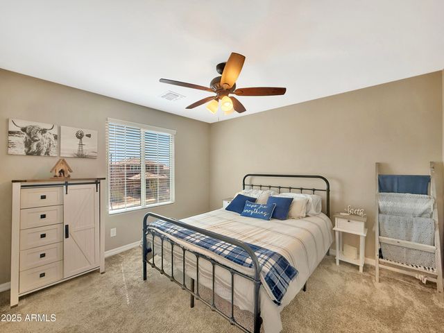 18902 W CLINTON Street, Surprise, AZ 85388