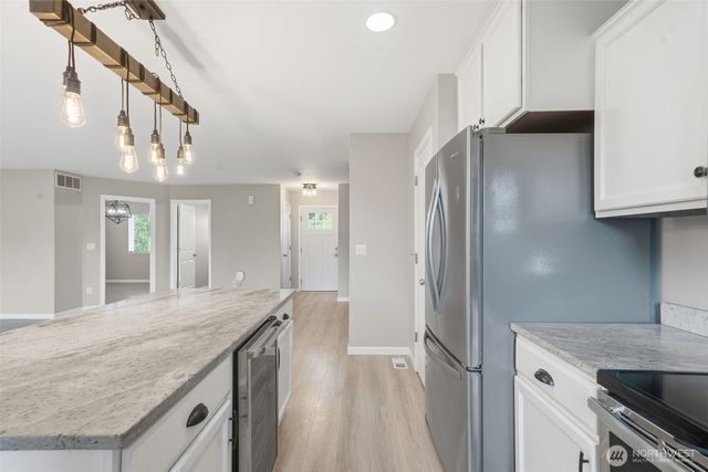 2271 SE Upchurch Way, Port Orchard, WA 98366