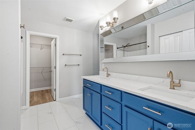 2271 SE Upchurch Way, Port Orchard, WA 98366