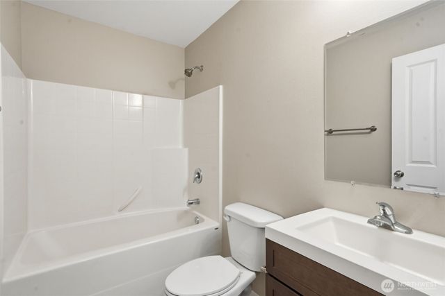 2271 SE Upchurch Way, Port Orchard, WA 98366