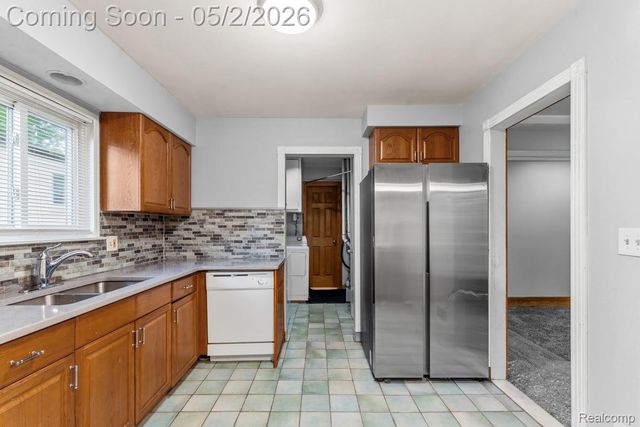 323 N Campbell Road, Royal Oak, MI 48067