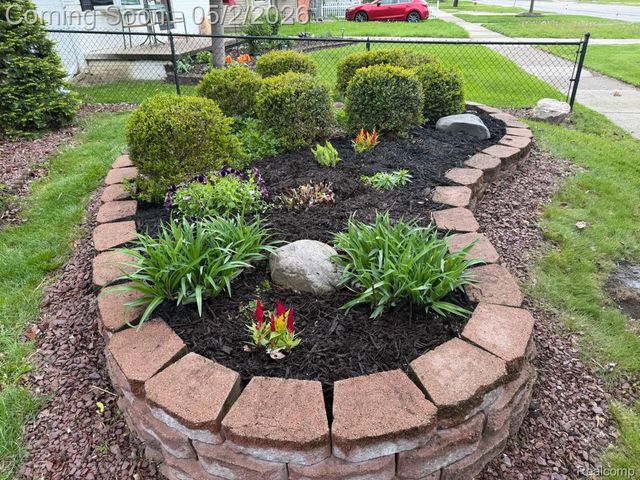 323 N Campbell Road, Royal Oak, MI 48067