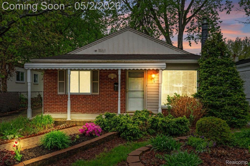 323 N Campbell Road, Royal Oak, MI 48067