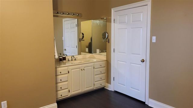 6900 Shadow Lane, Lake Charles, LA 70605