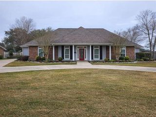 6900 Shadow Lane, Lake Charles, LA 70605