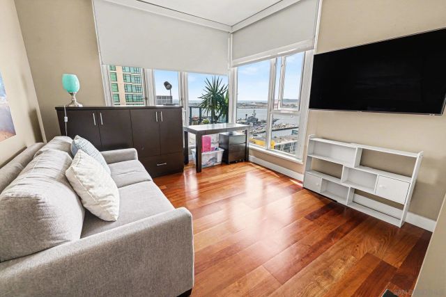 1205 Pacific Hwy 2906, San Diego, CA 92101