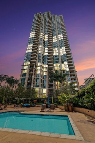 1205 Pacific Hwy 2906, San Diego, CA 92101