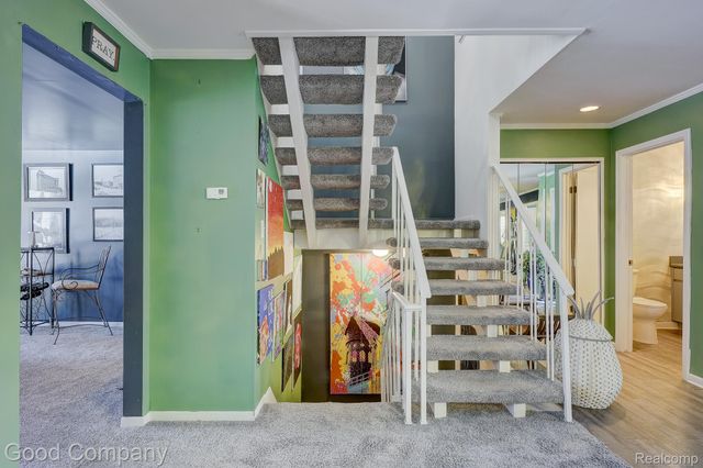 7105 Pebble Park Drive, West Bloomfield Charter Township, MI 48322