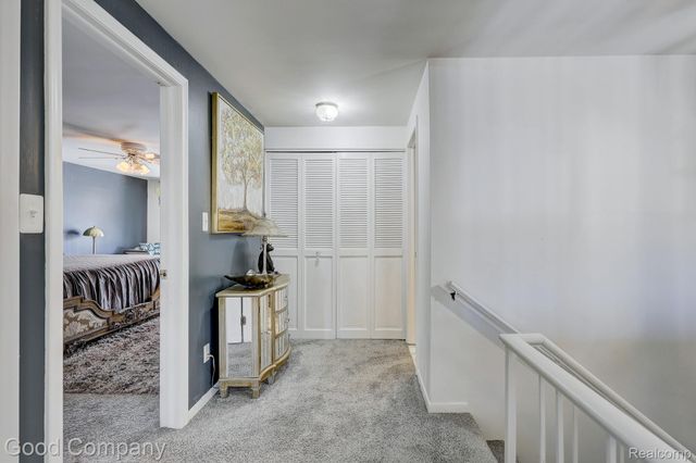 7105 Pebble Park Drive, West Bloomfield Charter Township, MI 48322