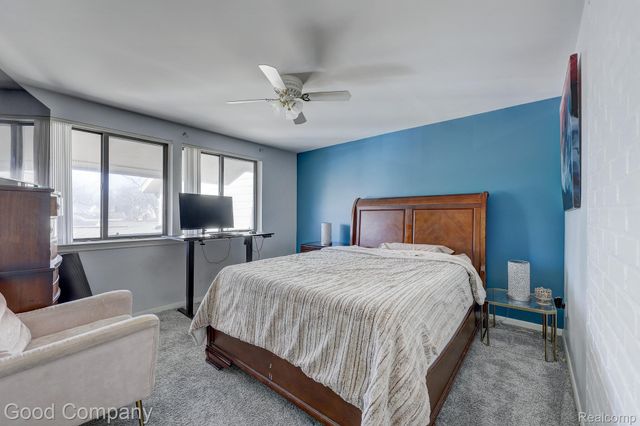 7105 Pebble Park Drive, West Bloomfield Charter Township, MI 48322