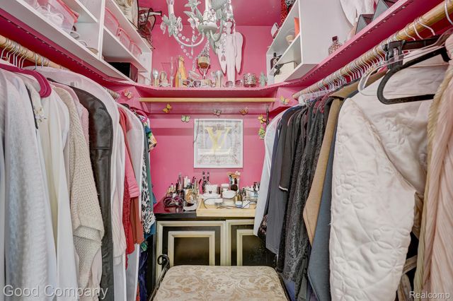 7105 Pebble Park Drive, West Bloomfield Charter Township, MI 48322