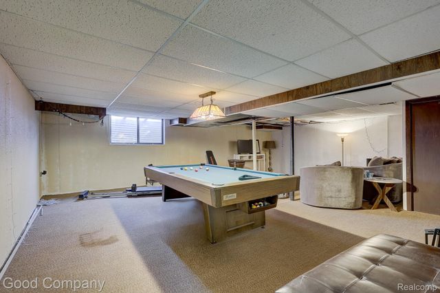 7105 Pebble Park Drive, West Bloomfield Charter Township, MI 48322