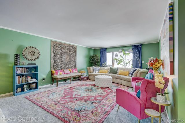 7105 Pebble Park Drive, West Bloomfield Charter Township, MI 48322