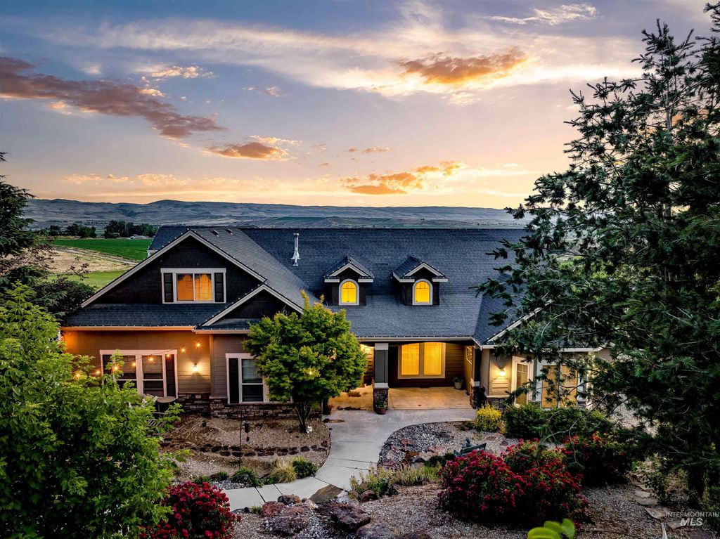 11423 W River Rd, Caldwell, ID 83607