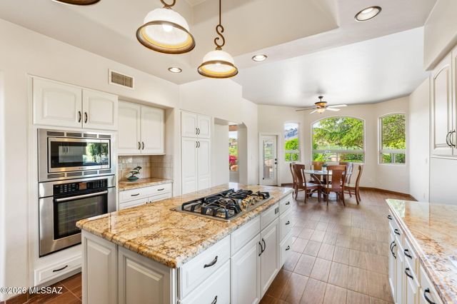 6060 N Vía Del Tecaco, Tucson, AZ 85718