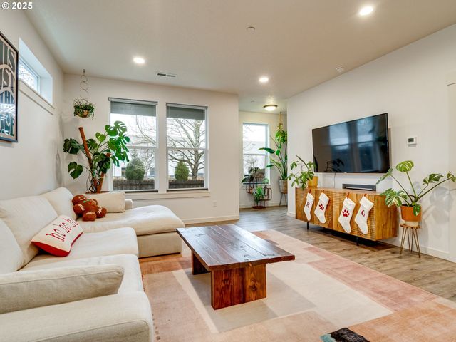 7016 S 11TH St, Ridgefield, WA 98642