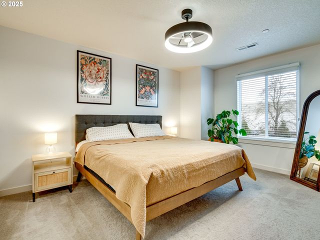 7016 S 11TH St, Ridgefield, WA 98642