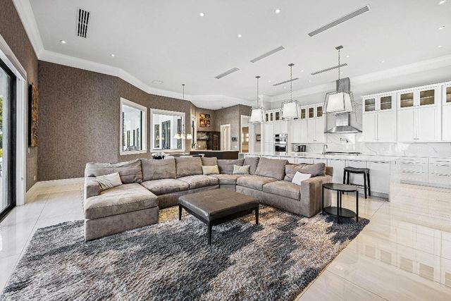 6773 Boniello Drive, Boca Raton, FL 33496