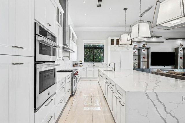 6773 Boniello Drive, Boca Raton, FL 33496