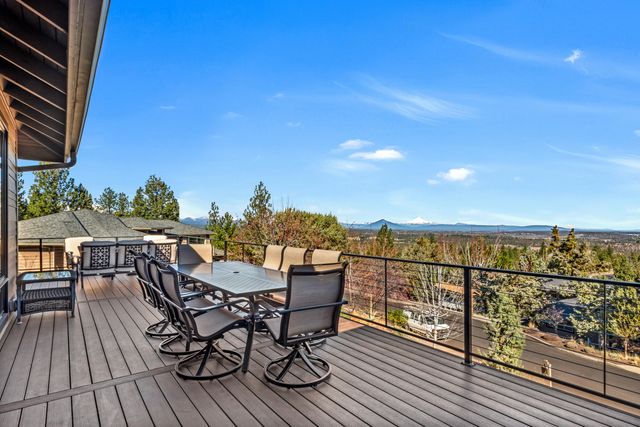 3363 NW Starview Drive, Bend, OR 97703