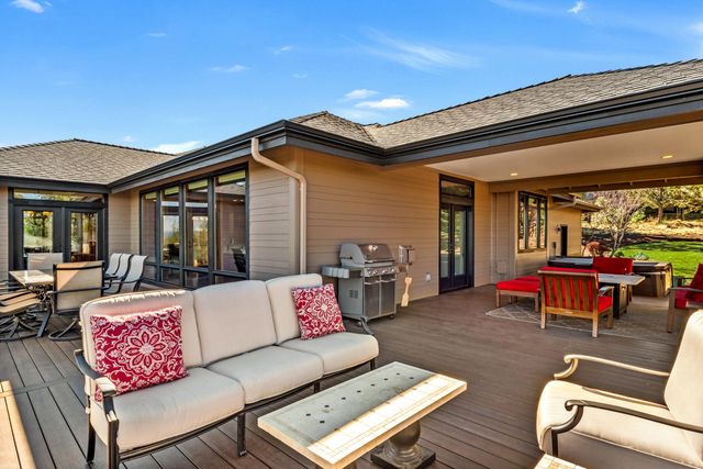 3363 NW Starview Drive, Bend, OR 97703