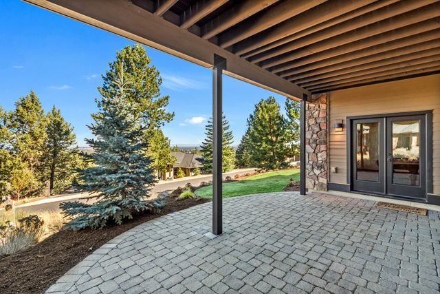 3363 NW Starview Drive, Bend, OR 97703