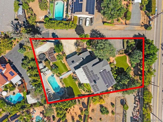 3045 Mary Ln, Escondido, CA 92025