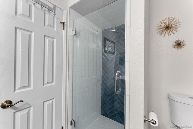 3045 Mary Ln, Escondido, CA 92025