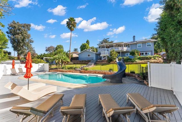 3045 Mary Ln, Escondido, CA 92025