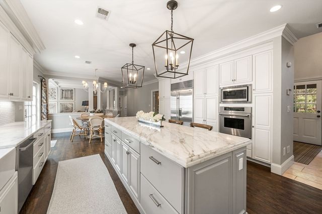 81 Montvale Road, Weston, MA 02493