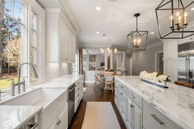 81 Montvale Road, Weston, MA 02493