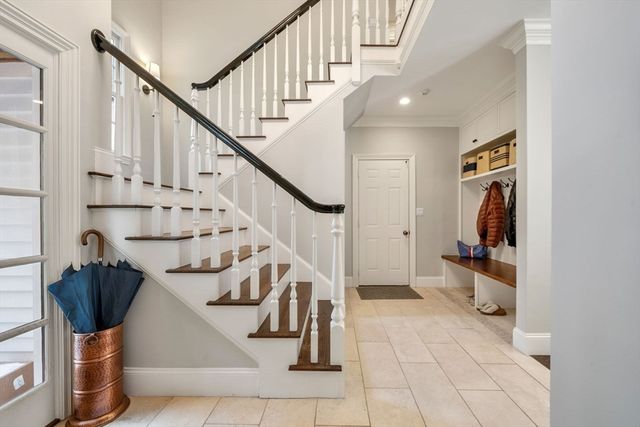 81 Montvale Road, Weston, MA 02493