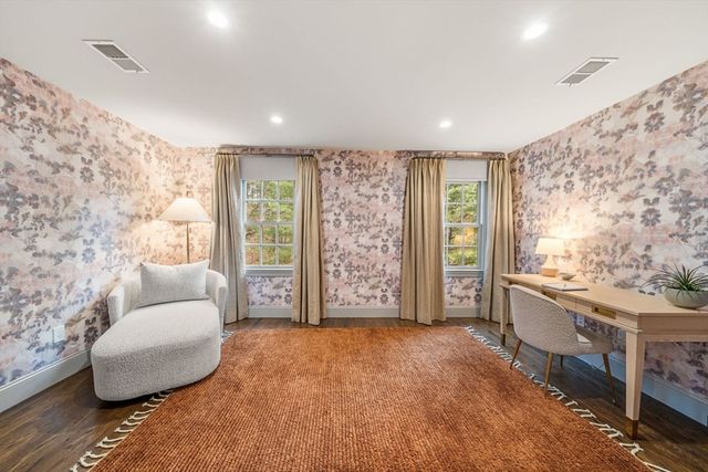 81 Montvale Road, Weston, MA 02493