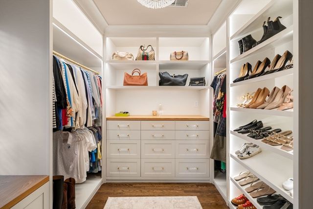 81 Montvale Road, Weston, MA 02493