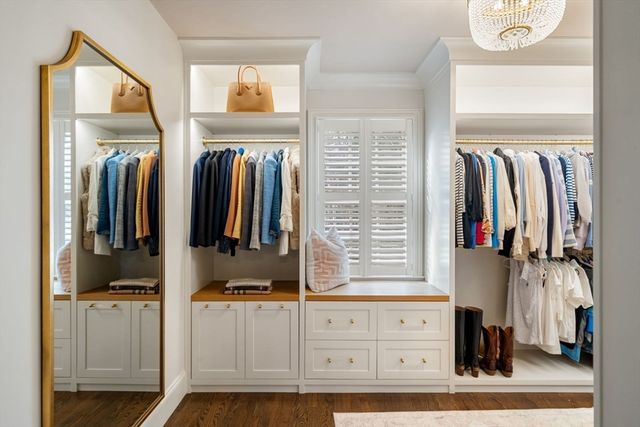 81 Montvale Road, Weston, MA 02493