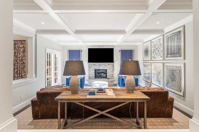 81 Montvale Road, Weston, MA 02493