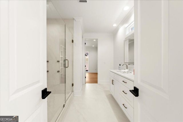 1270 Glen Eagle Drive, Greensboro, GA 30642