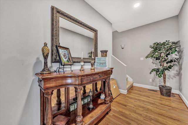 95 Marvin Gardens DR, Moneta, VA 24121