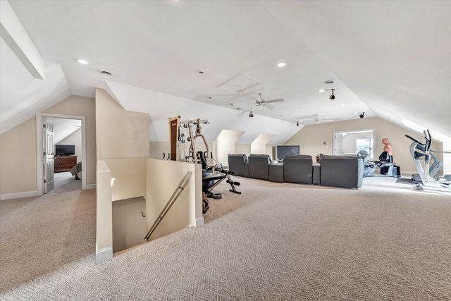 95 Marvin Gardens DR, Moneta, VA 24121