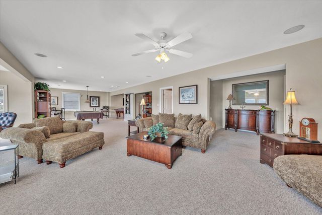 95 Marvin Gardens DR, Moneta, VA 24121