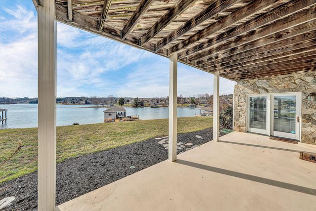 95 Marvin Gardens DR, Moneta, VA 24121