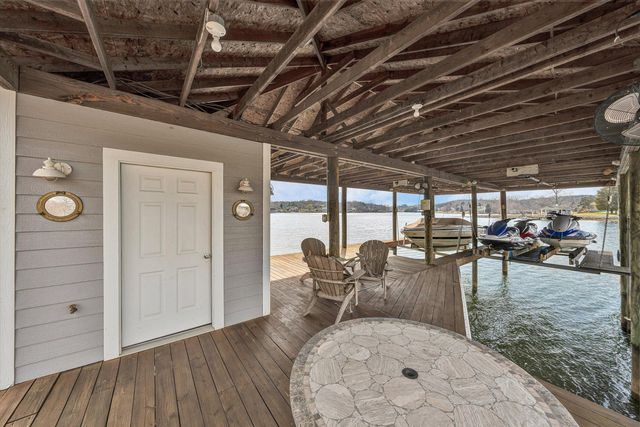 95 Marvin Gardens DR, Moneta, VA 24121