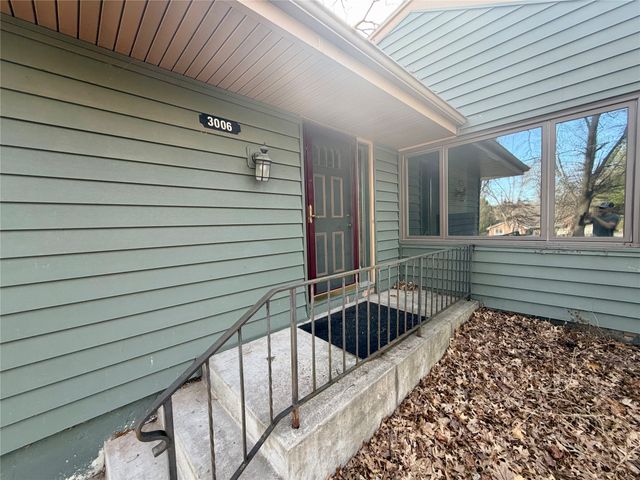 3006 Fleur Drive, Des Moines, IA 50321