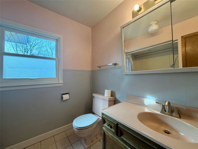 3006 Fleur Drive, Des Moines, IA 50321