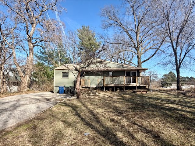 3006 Fleur Drive, Des Moines, IA 50321