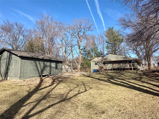 3006 Fleur Drive, Des Moines, IA 50321