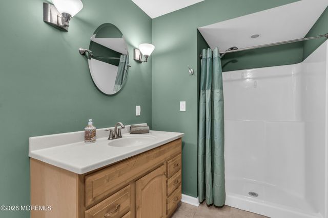 65 Coleman Street, Edison, NJ 08817