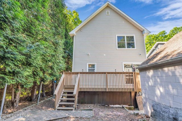 65 Coleman Street, Edison, NJ 08817